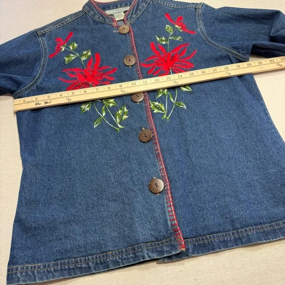 Carrie Allen - Embroidered Denim Jacket with Red Floral Accents - Size Large - Picture 11 of 15